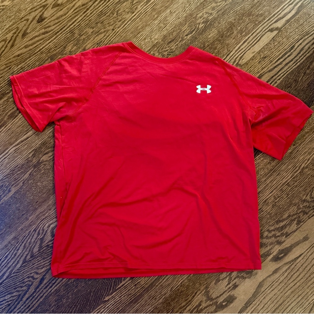 Under Armour HeatGear Shirt Mens Large Red Loose Fit Gym Short Sleeve Tee